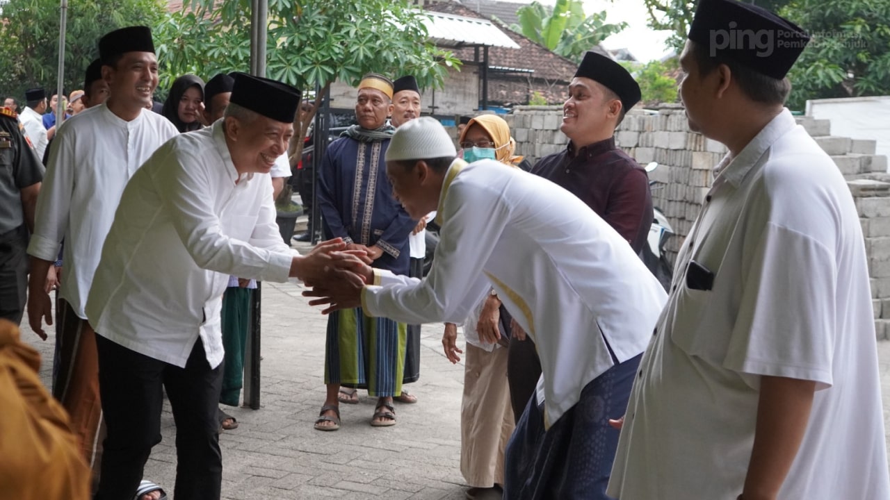Momen kedatangan PJ Bupati Nganjuk menyapa masyarakat,(istimewah)