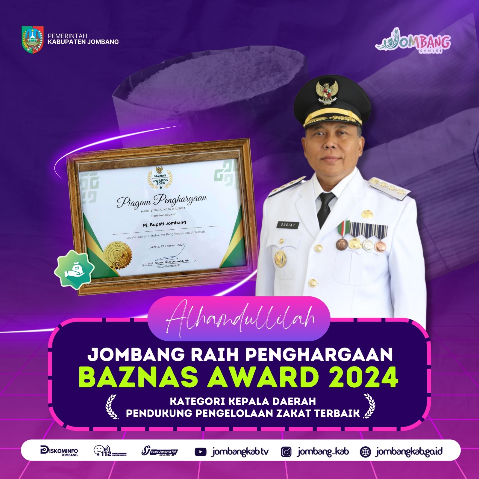 Pj Bupati jombang raih penghargaan anugrah BAZNAS tahun 2024